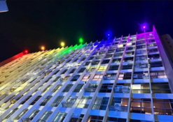 STM é iluminado com cores do arco-íris em homenagem ao mês do Orgulho LGBTQIA+